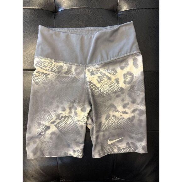 Nike Dri-Fit. Tight Fit Women's Training Shorts. Gray & White. Sz XS - Picture 4 of 11